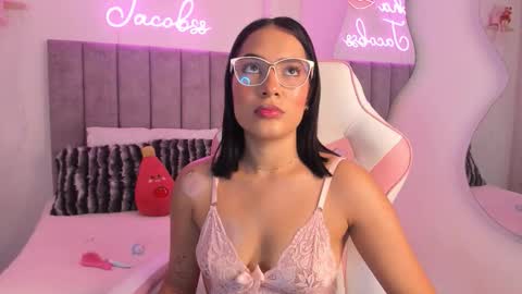 JACOBSS online show from 11.12.25