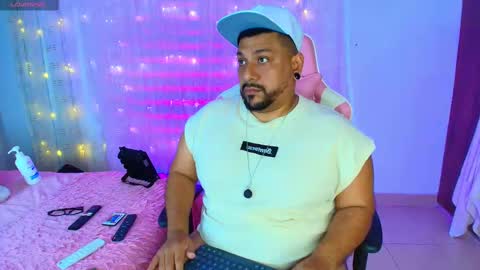daddy sir master bear online show from 02.28.25