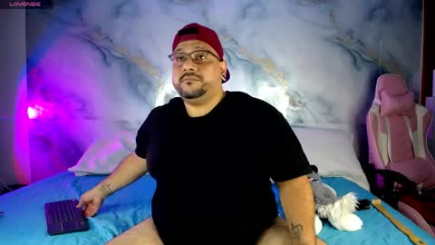 daddy sir master bear online show from 04.17.26