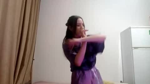 jacquelynsundin online show from 10.10.25