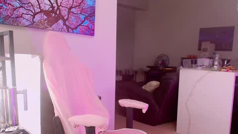 Jade49 online show from 11.17.25