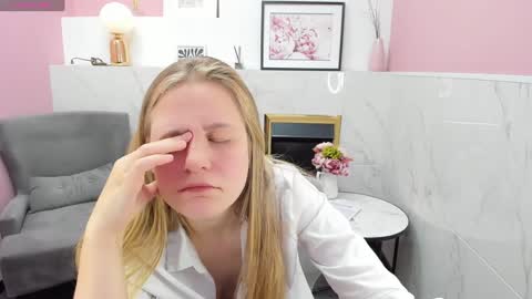 Jade online show from 12.20.24