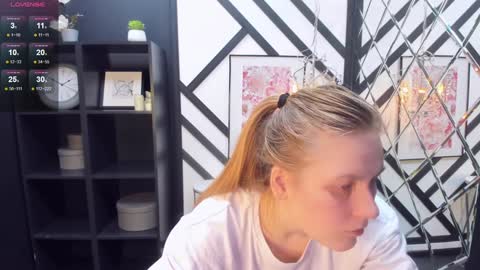 Jade online show from 02.08.25