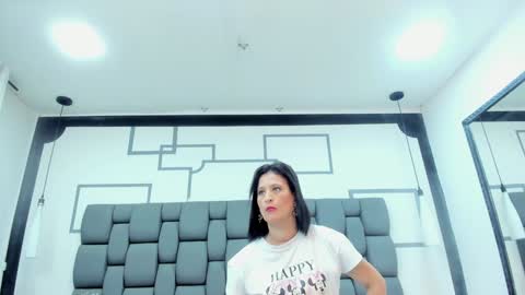 Jade  online show from 12.13.24