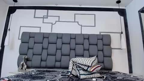 Jade  online show from 02.19.25