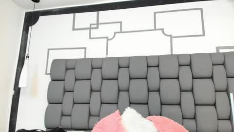 Jade  online show from 10.02.25