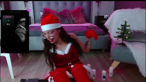 Snapshot of jade_storm_ chatting on 12.20.24 JADE online show from 12.20.24