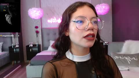 Snapshot of jade_storm_ chatting on 01.21.25 JADE online show from 01.21.25