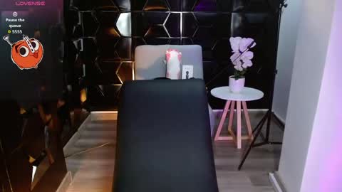 JADE online show from 04.13.26