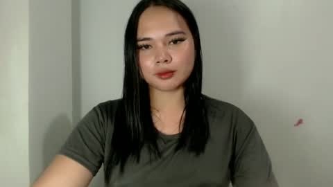 Snapshot of jade_suck chatting on 06.23.26 jade_suck online show from 06.23.26