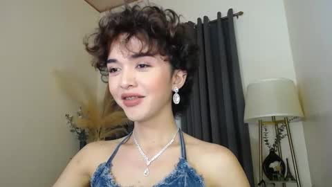 Snapshot of jade_the_vergin02 chatting on 10.04.25 Adriana online show from 10.04.25