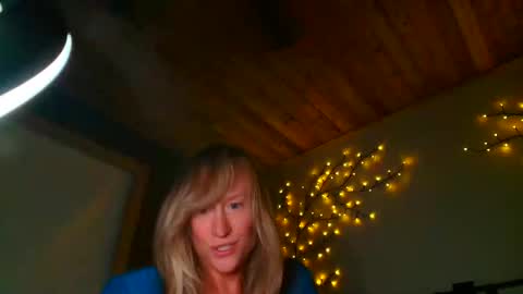 jadeamaryllis_ online show from 03.10.26