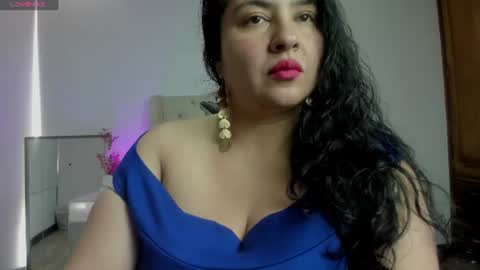 Snapshot of jadebellee chatting on 06.29.26 jadebellee online show from 06.29.26