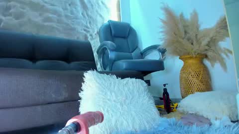 jadee__ online show from 02.09.25