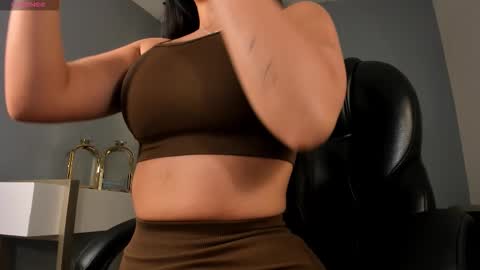 Snapshot of jadeevansx chatting on 10.09.25 JADE EVANS online show from 10.09.25