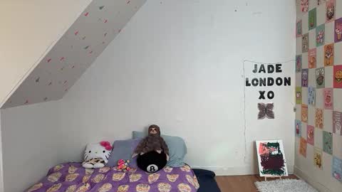 Jade online show from 02.26.25