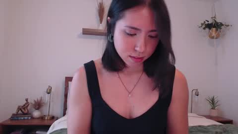 Snapshot of jadelove_ chatting on 01.22.25 Jade Love online show from 01.22.25