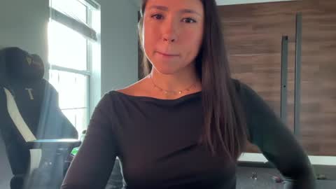 Jade Love online show from 07.15.26