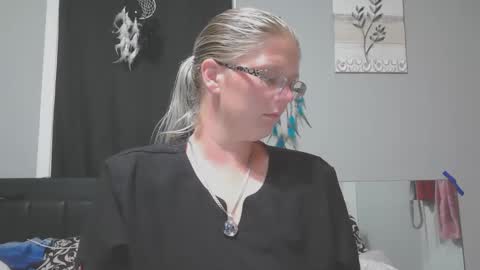 Snapshot of jadeluv chatting on 09.17.25 JadeLuv online show from 09.17.25