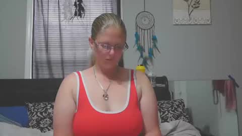 Snapshot of jadeluv chatting on 09.21.25 JadeLuv online show from 09.21.25