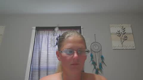 Snapshot of jadeluv chatting on 09.28.25 JadeLuv online show from 09.28.25