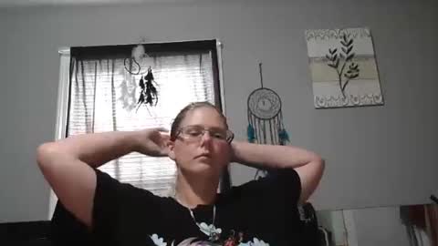 Snapshot of jadeluv chatting on 10.19.25 JadeLuv online show from 10.19.25