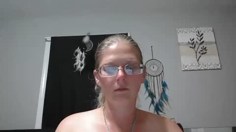 Snapshot of jadeluv chatting on 10.21.25 JadeLuv online show from 10.21.25