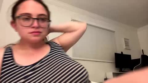 Snapshot of jademonroe0522 chatting on 10.10.25 jademonroe0522 online show from 10.10.25