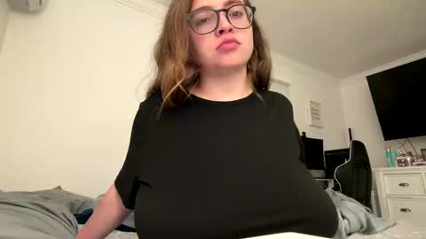 Snapshot of jademonroe0522 chatting on 10.22.25 jademonroe0522 online show from 10.22.25