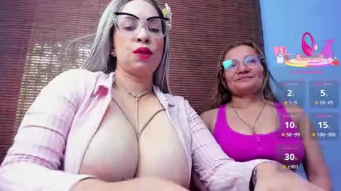 JADEMOOMS online show from 10.26.25