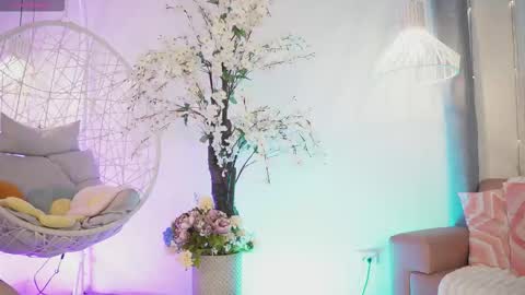 Snapshot of jadesummerr chatting on 09.17.25 Jade Summer online show from 09.17.25