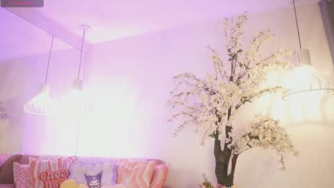 Jade Summer online show from 11.20.25