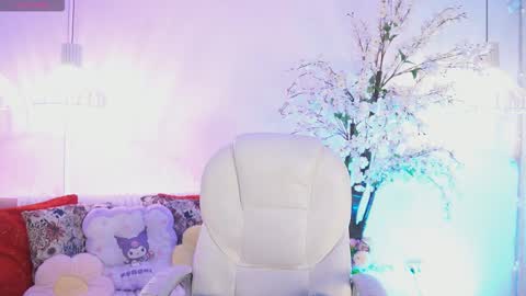 Jade Summer online show from 12.15.25