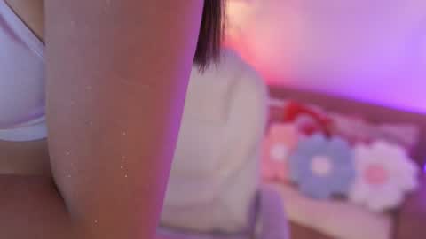 Jade Summer online show from 03.20.26