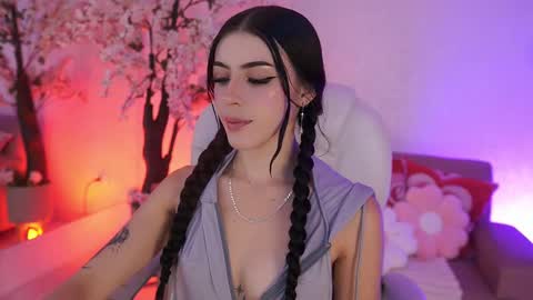 Jade Summer online show from 03.25.26