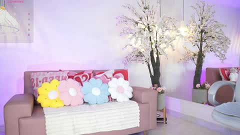 Jade Summer online show from 04.06.26