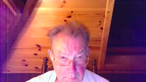 Snapshot of jahanc01 chatting on 09.19.25 Malko online show from 09.19.25