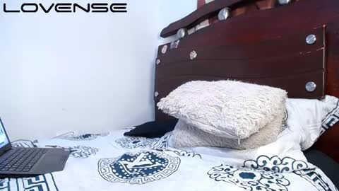 jahn_ashford1 online show from 02.06.25