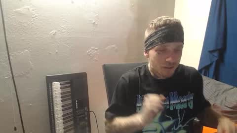 showingitoff online show from 10.10.25