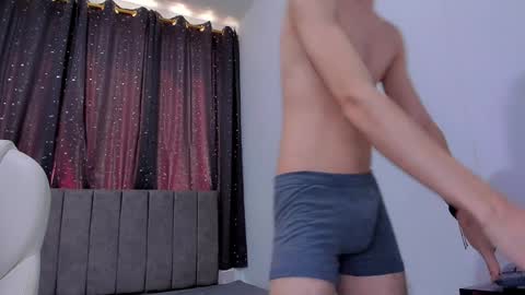 Snapshot of jake_evanss_ chatting on 01.18.25 JAKE online show from 01.18.25