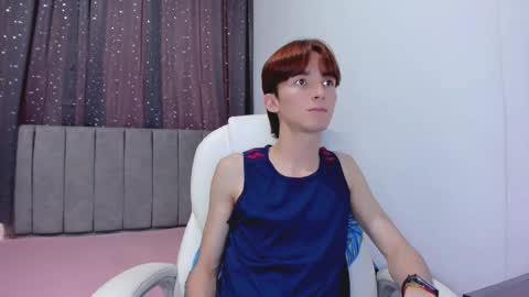 Snapshot of jake_evanss_ chatting on 02.10.25 JAKE online show from 02.10.25