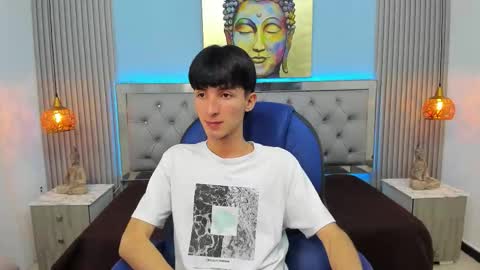 Snapshot of jake_evanss_ chatting on 09.12.25 JAKE online show from 09.12.25