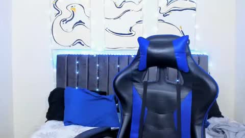 Snapshot of jake_shadow14 chatting on 12.03.24 Hi guys im new 3 online show from 12.03.24