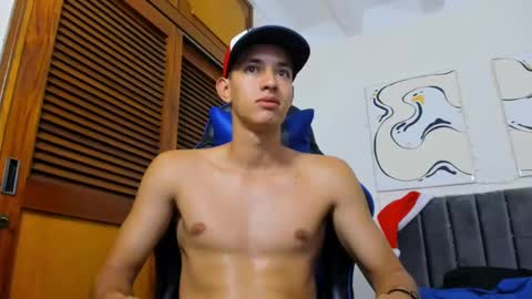Snapshot of jake_shadow14 chatting on 01.25.25 Hi guys im new 3 online show from 01.25.25