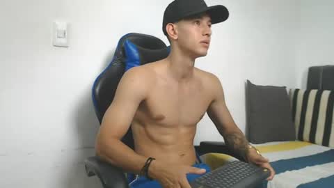 Hi guys im new 3 online show from 06.30.26