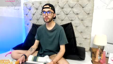 jakemagnus_ online show from 01.17.25