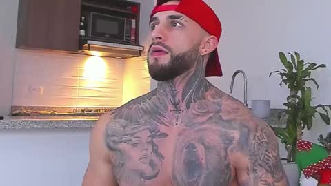 Snapshot of jakeortega chatting on 12.04.25 Jake Orthega online show from 12.04.25