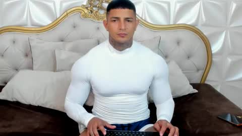 my name is sebas If you come here dont hesitate to say hello Im a guy who really likes having conversations and having hot online show from 05.14.26