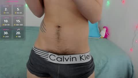 Jakke Independent model online show from 12.16.24