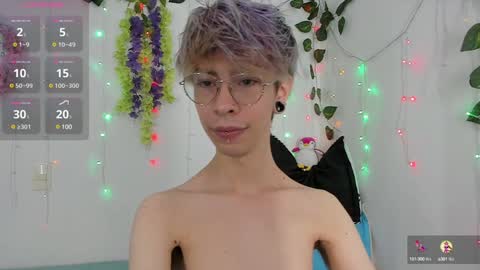 Jakke Independent model online show from 12.27.24